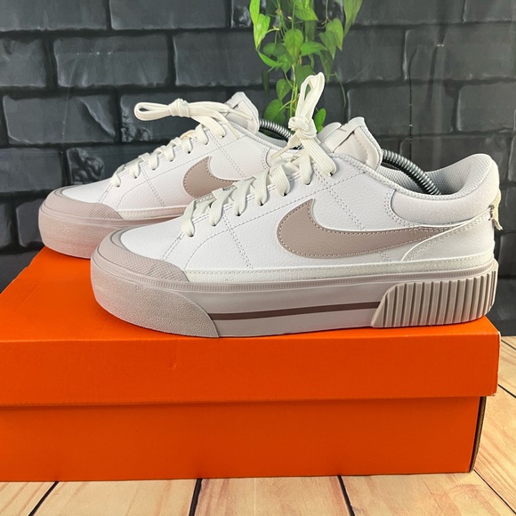 Nike Court Legacy Lift - Picture 3 of 10